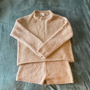 2 piece lounge set - long sleeve crop top and shorts.